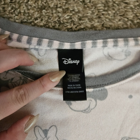 Disney Minnie Mouse Pajama Set - Picture 2 of 7